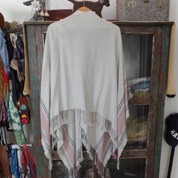 Siizu Causebox COLAB Stripe Poncho Scarf Fringe Shawl OS NWOT - Picture 4 of 8